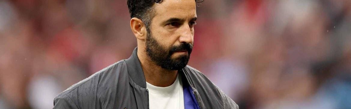 詹俊：曼联球员能力与三中卫体系不兼容是防守端最大的问题